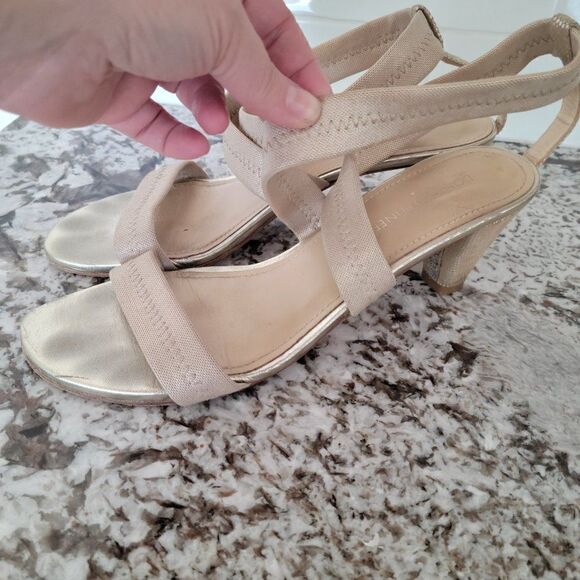 Donald Pliner Sandal  size 8.5 M - Picture 5 of 8